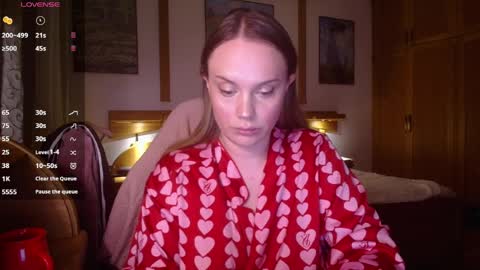 Lana online show from April 6, 6:42 pm