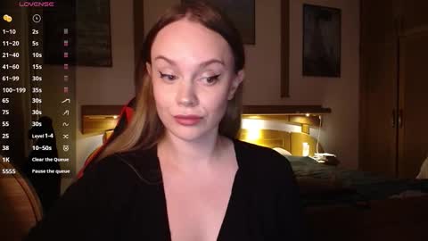 Lana online show from November 29, 9:00 pm