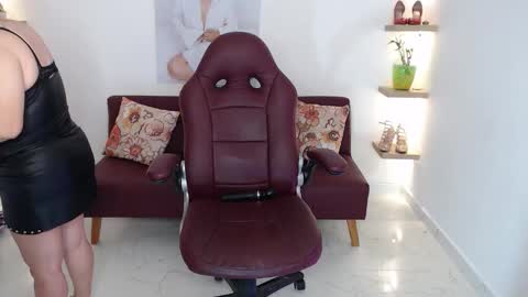 Diva online show from March 1, 8:46 pm