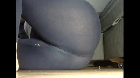 wet_pants2022 online show from February 26, 5:31 pm