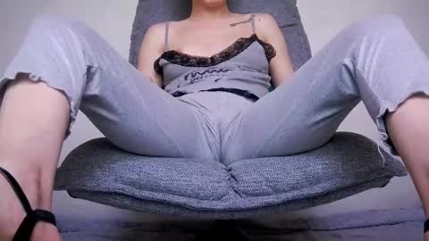 Beatrice Moan from LovenseWet from Tip MenuOpen for Private online show from May 13, 8:51 pm