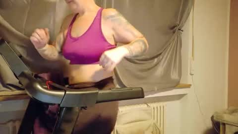 Wetgerman online show from June 2, 9:39 pm