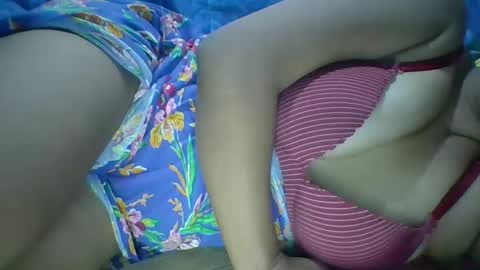 Snapshot of wetpussie4_you chatting on September 28, 7:45 pm wetpussie4_you online show from September 28, 7:45 pm