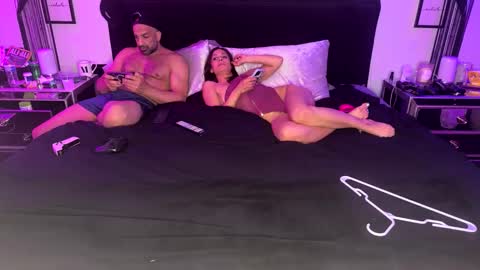Hot 2 online show from May 2, 10:21 am