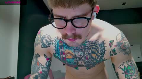 Max online show from October 31, 3:51 am