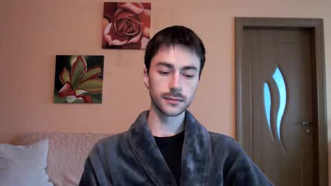 Tom online show from October 7, 2:02 pm