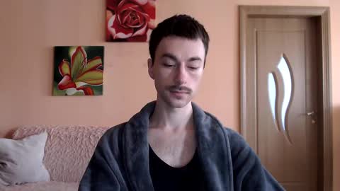 Tom online show from March 30, 9:53 am