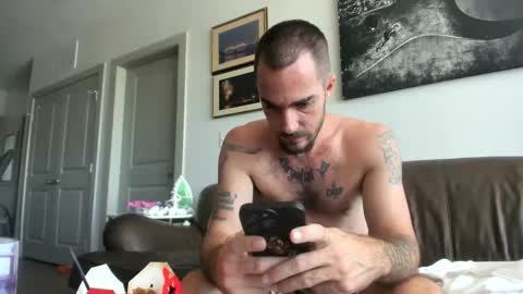 Snapshot of whitechocalate91 chatting on October 7, 4:36 pm just str8 stud nut 1000 online show from October 7, 4:36 pm