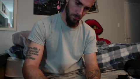 Snapshot of whitechocalate91 chatting on December 11, 3:56 am just str8 stud nut 1000 online show from December 11, 3:56 am