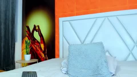 Dylan white online show from October 1, 7:24 pm