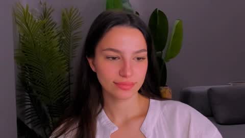 Snapshot of whoislulu chatting on February 8, 3:00 pm whoislulu online show from February 8, 3:00 pm