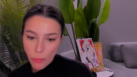 Snapshot of whoislulu chatting on February 19, 6:32 pm whoislulu online show from February 19, 6:32 pm