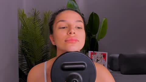 Snapshot of whoislulu chatting on December 14, 7:25 pm whoislulu online show from December 14, 7:25 pm