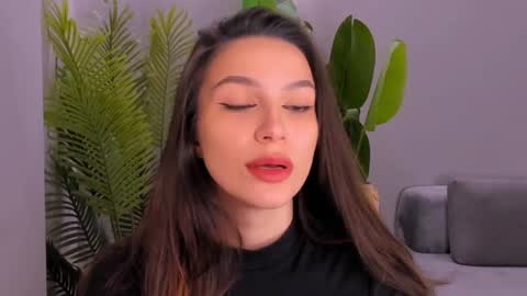 Snapshot of whoislulu chatting on January 14, 10:34 pm whoislulu online show from January 14, 10:34 pm