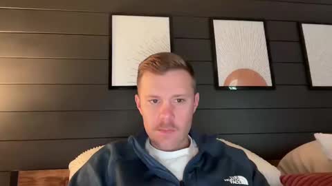 whoops1017 online show from December 17, 2:22 pm