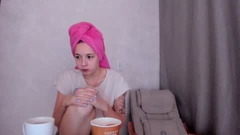 Veronica online show from January 30, 2:36 pm