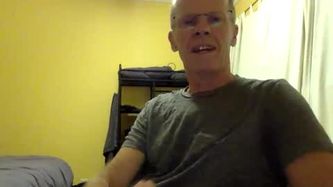 whynotfly1 online show from September 15, 9:22 am