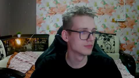 wiiinkyyy online show from October 24, 2:18 pm