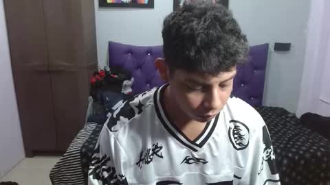 wiilliam online show from December 20, 7:21 pm