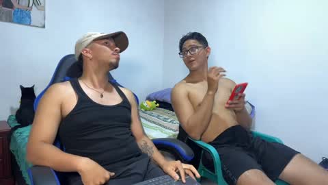 wild_cowboyy online show from April 14, 2:26 am