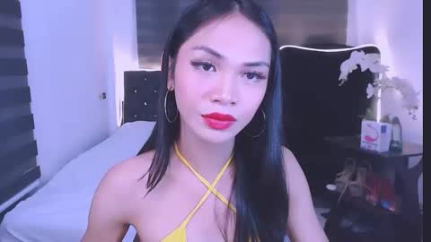 Snapshot of wild_lily30 chatting on February 9, 9:28 pm wild lily30 online show from February 9, 9:28 pm