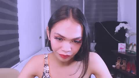 Snapshot of wild_lily30 chatting on February 19, 2:44 am wild lily30 online show from February 19, 2:44 am