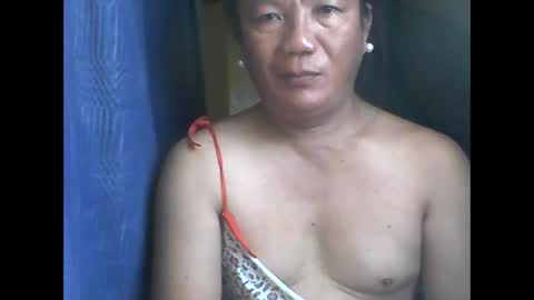 wild_sunflower11 online show from November 2, 8:42 pm