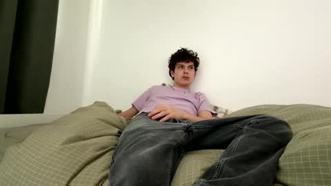 wilddesire18 online show from February 13, 2:09 pm