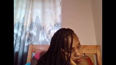 Merci online show from March 3, 7:26 am