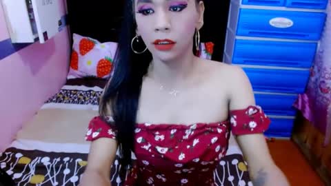 Snapshot of wildnika chatting on March 3, 7:32 am wildnika online show from March 3, 7:32 am