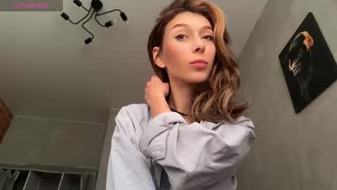 wildsable_ online show from February 24, 9:21 am