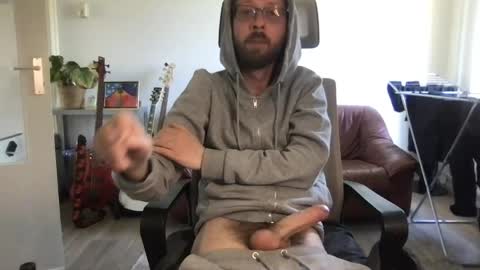 wildtux240722 online show from April 29, 12:21 pm