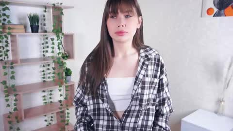 Yuka  online show from March 1, 7:56 am