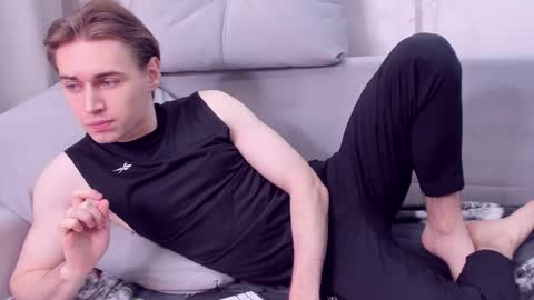 William online show from March 3, 3:02 am