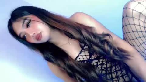 LE XI online show from October 17, 9:52 pm