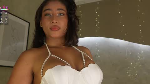 Ms Willow online show from April 5, 11:18 am