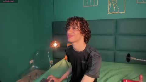 willturneer online show from June 22, 4:31 am