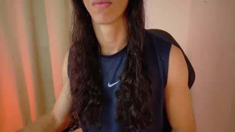 willy_veins online show from November 11, 9:33 am