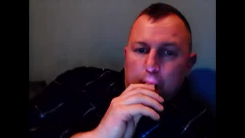 willywinkwer online show from April 8, 7:22 am