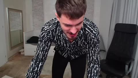 WilsonJules online show from December 30, 1:58 pm