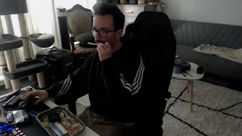 cream36 online show from October 13, 2:41 pm