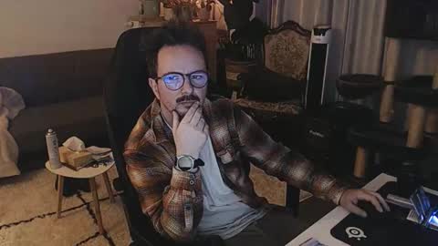 cream36 online show from October 25, 3:29 am