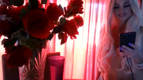 WishGoddes online show from May 25, 10:49 pm