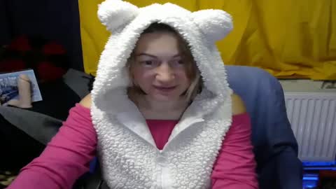 wleslymosw online show from December 17, 8:43 pm