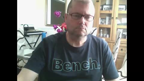 wobble444 online show from April 27, 9:29 am