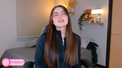   online show from December 3, 3:40 am