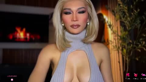 Julia online show from July 24, 3:04 am