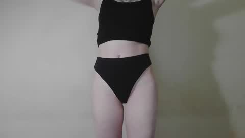 Mary online show from March 21, 3:38 pm