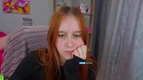 wow_emma_ online show from May 30, 12:25 pm