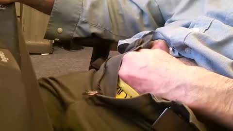 wrangleat0r online show from December 4, 2:25 am